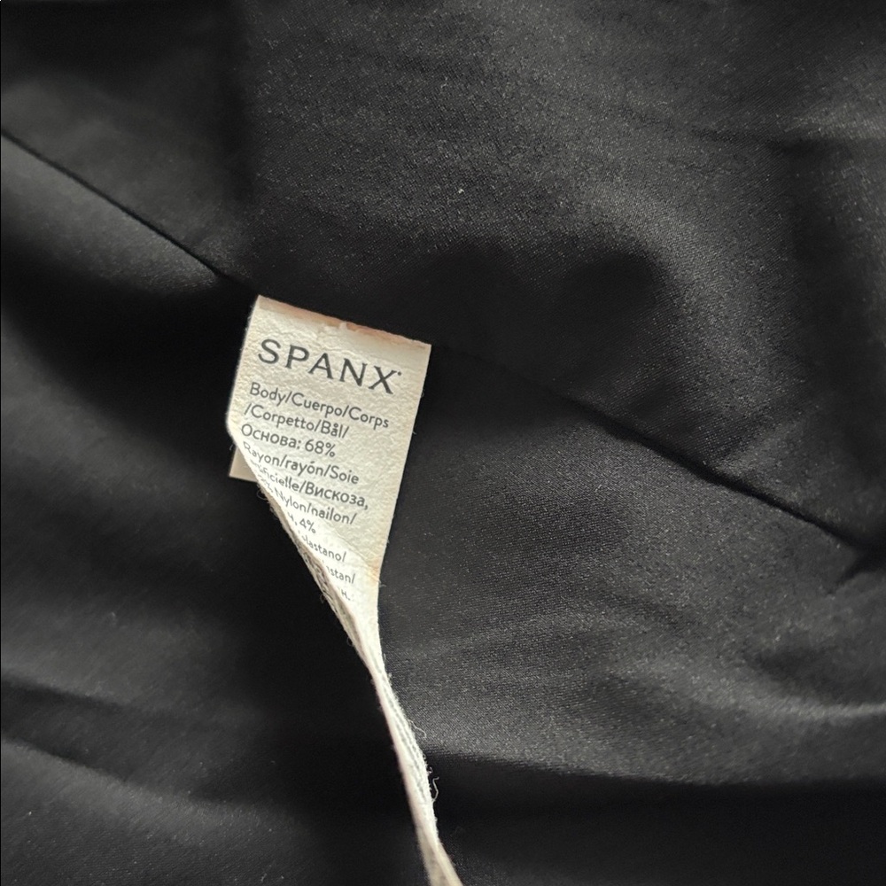 Spanx Sleeveless Vest - Picture 6 of 13
